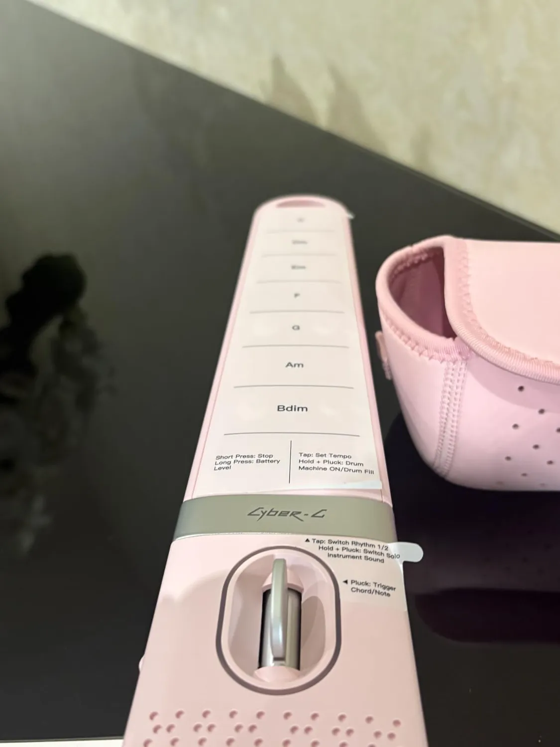 Enya Cyber-G Pocket Chitarra Smart Portatile Rosa 15 Suoni