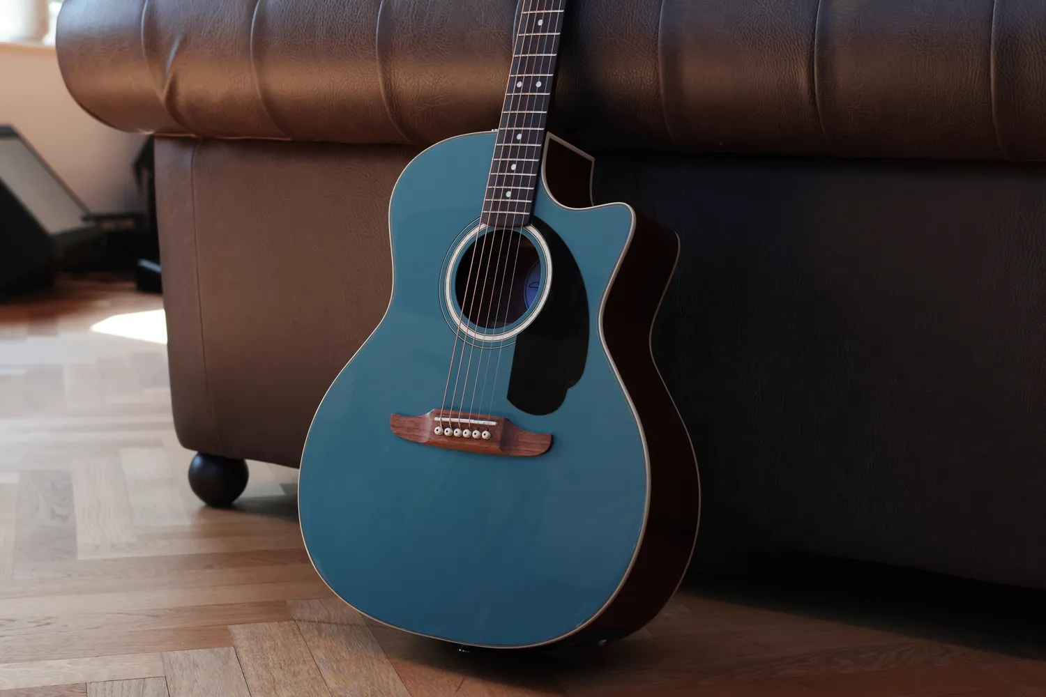 Fender California Deluxe Newporter CE chitarra Tidepool abete