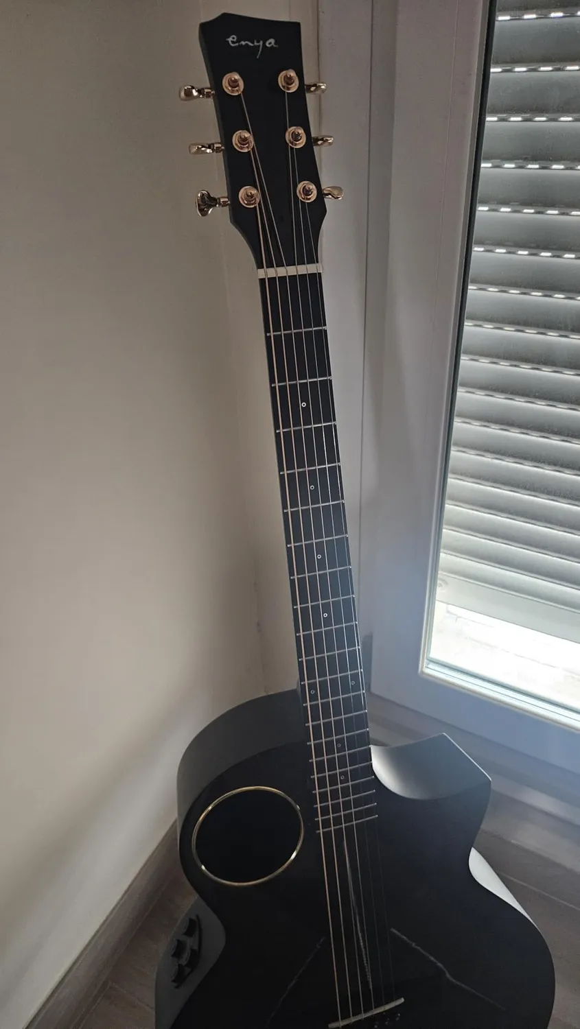 Enya X4 Pro EA-X4E chitarra acustica 41 pollici carbonio